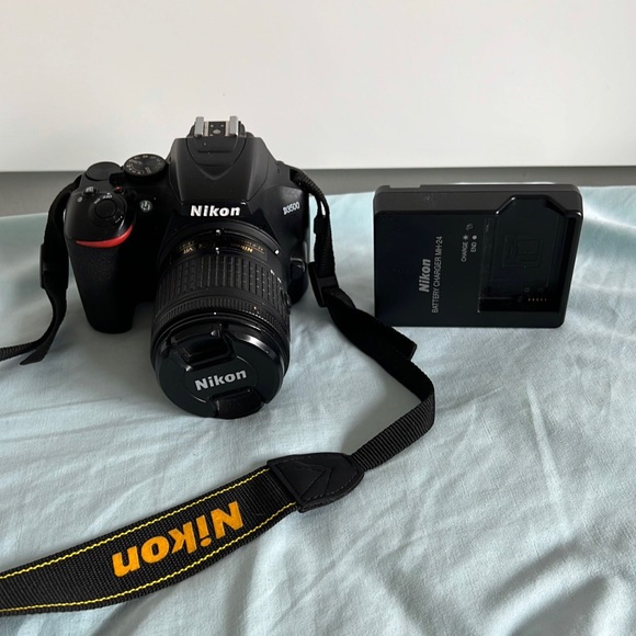 Nikon Dslr D3500 Charger Nikon D3500